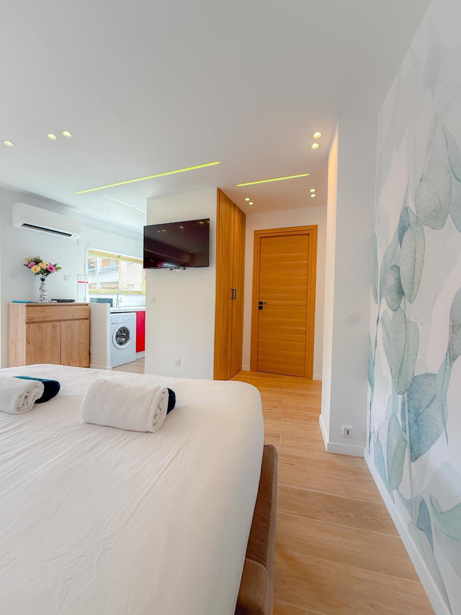 Le Santa By Apirent #climatisation #plage #vue Apartment